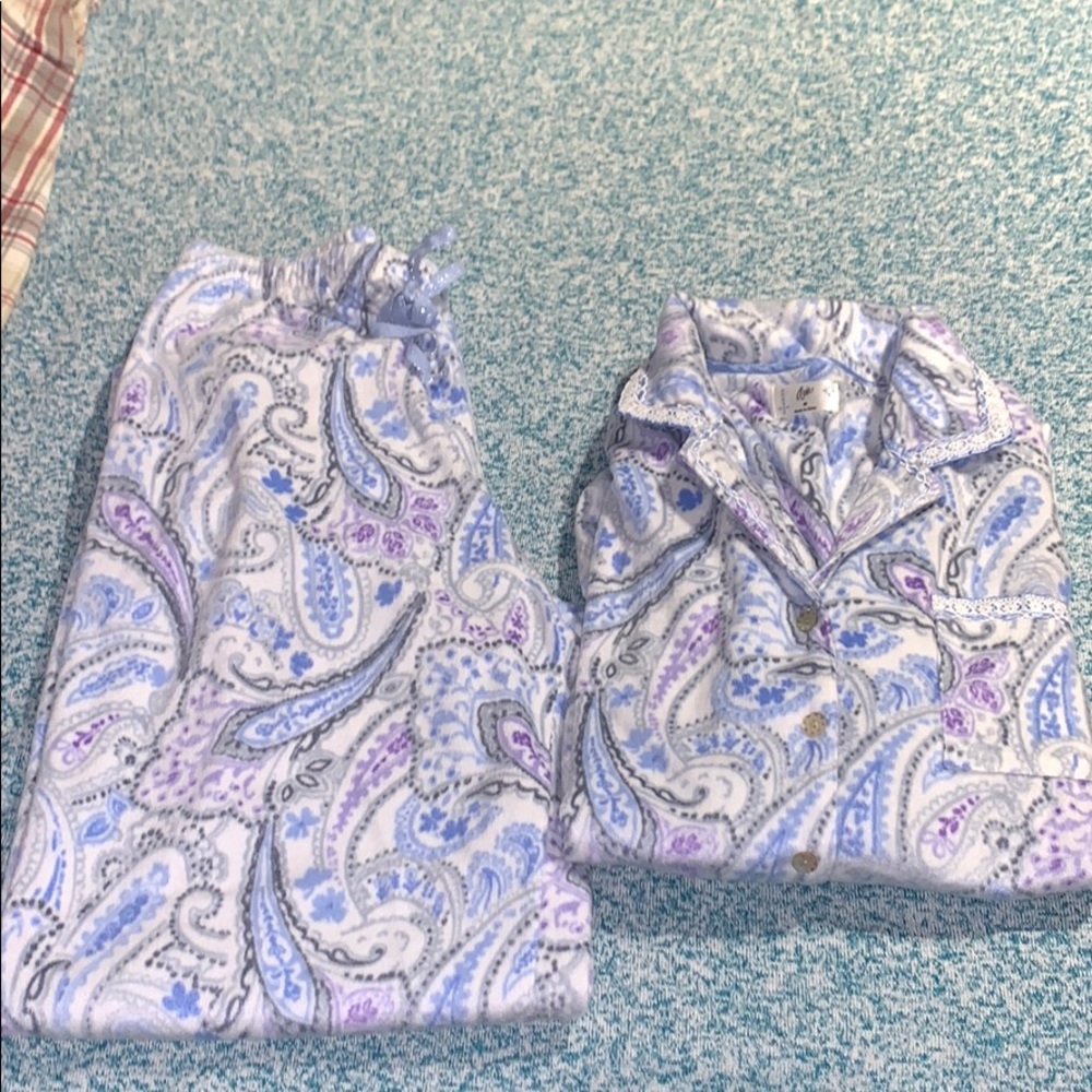 ARIA PJS.. SIZE M.